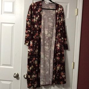 Lularoe Small Sarah Red Velvet Floral design